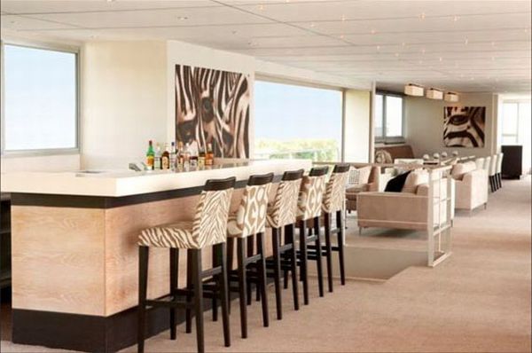 MS Amadolce bar